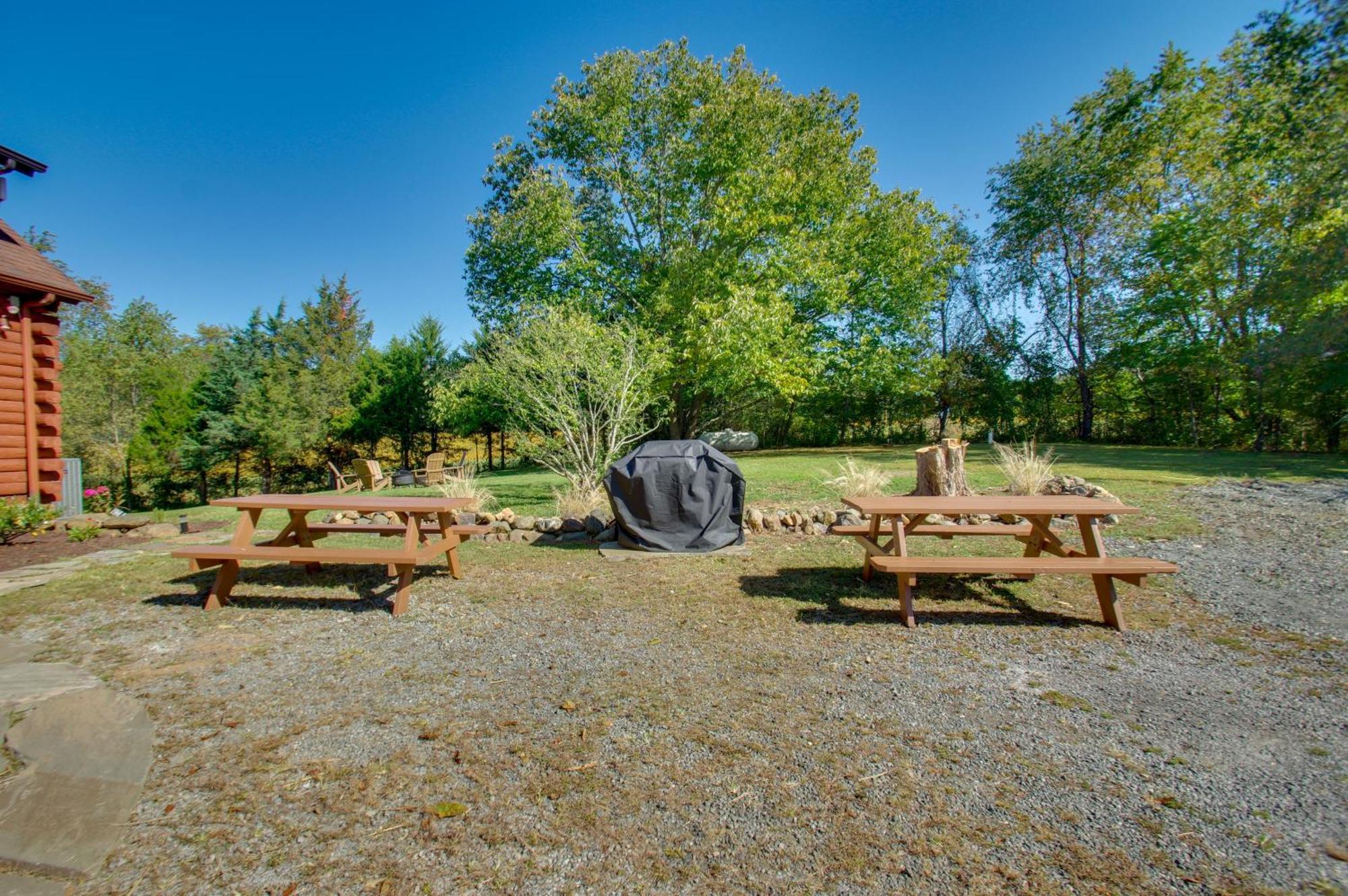 Cozy Log Cabin Getaway With Fire Pit And 3 Acres! Ruckersville Экстерьер фото